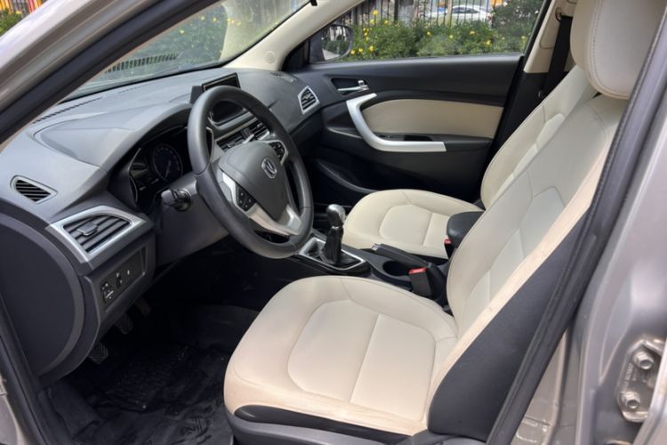 Used CHANGAN Alsvin V7 2016 1.6L Manual Enjoyment Model China V Standard Interior 4
