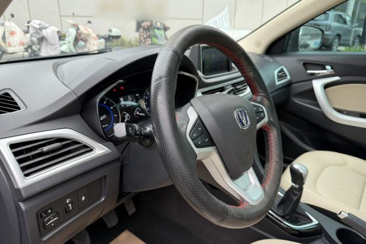 Used CHANGAN Alsvin V7 2016 1.6L Manual Enjoyment Model China V Standard Interior 6