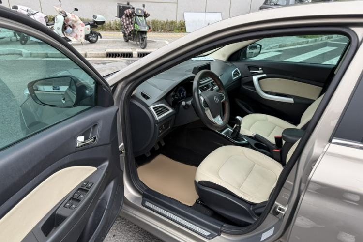Used CHANGAN Alsvin V7 2016 1.6L Manual Enjoyment Model China V Standard Left Front Seat