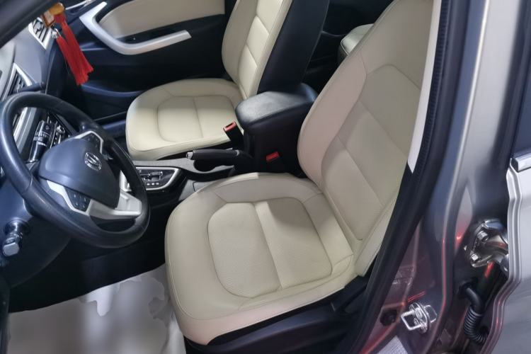 Used CHANGAN Alsvin V7 2016 1.6L Automatic Enjoyment Model China V Standard Left Front Seat