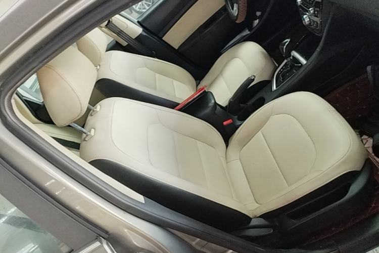 Used CHANGAN Alsvin V7 2016 1.6L Automatic Enjoyment Model China V Standard Right Front Seat