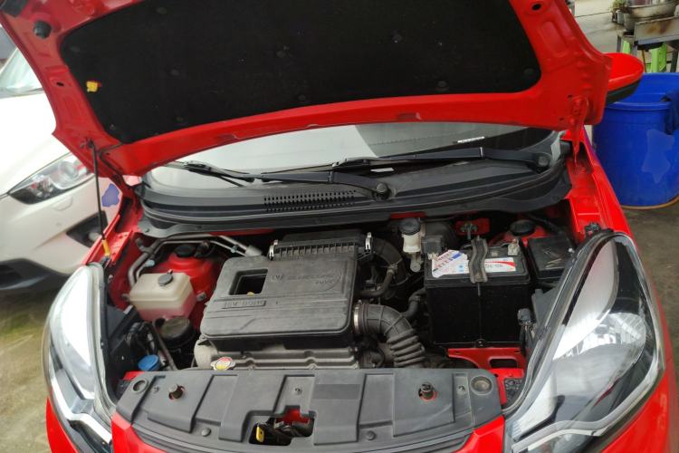 Used CHANGAN Benni 2014 1.4L Manual Luxury Model Engine Bay