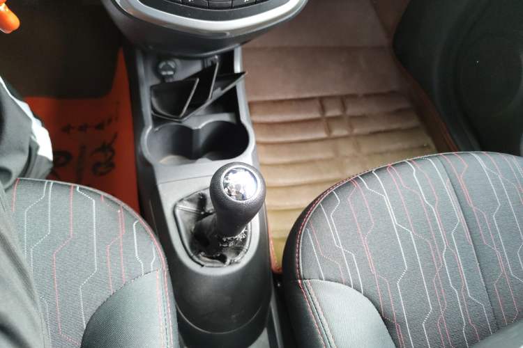 Used CHANGAN Benni 2014 1.4L Manual Luxury Model Gear Lever