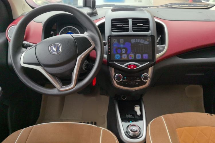 Used CHANGAN Benni 2015 1.4L IMT Luxury Model China V Standard Center Console