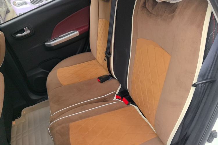 Used CHANGAN Benni 2015 1.4L IMT Luxury Model China V Standard Left Rear Seat