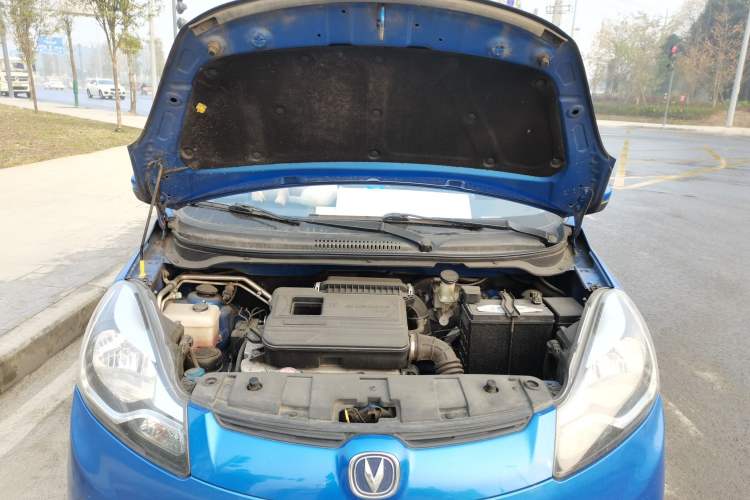 Used CHANGAN Benni 2014 1.4L Manual Luxury Model Engine Bay