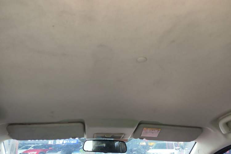 Used CHANGAN Benni 2014 1.4L IMT Luxury Model Headliner