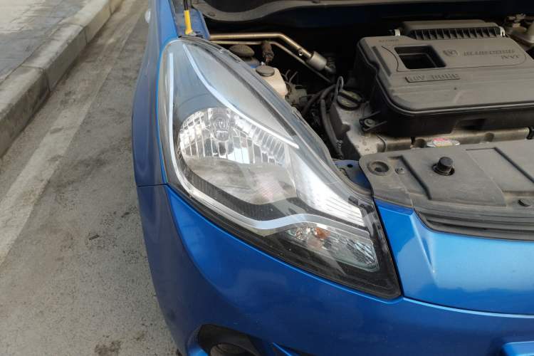 Used CHANGAN Benni 2014 1.4L Manual Luxury Model Right Front Headlight