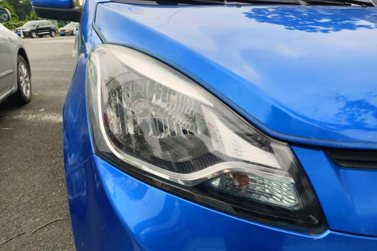 Used CHANGAN Benni 2014 1.4L IMT Luxury Model Right Front Headlight