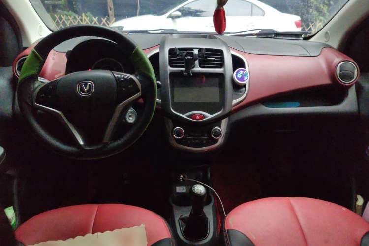 Used CHANGAN Benni 2014 1.4L Manual Sunroof Model Center Console