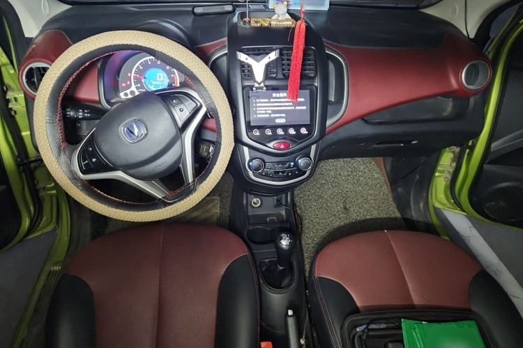 Used CHANGAN Benni 2014 1.4L Manual Sunroof Model Center Console
