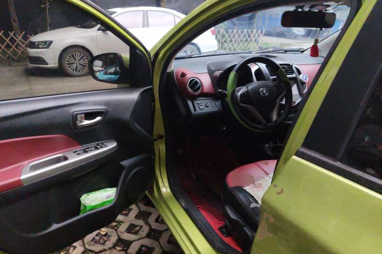 Used CHANGAN Benni 2014 1.4L Manual Sunroof Model Driver Seat