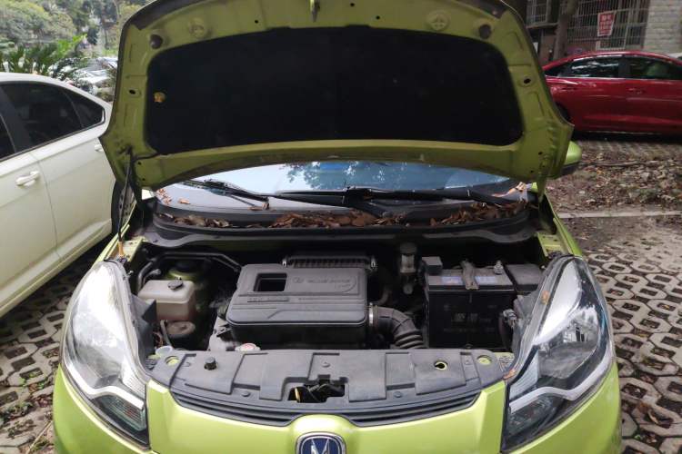 Used CHANGAN Benni 2014 1.4L Manual Sunroof Model Engine Bay