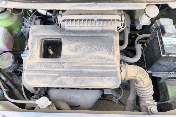 Used CHANGAN Benni 2014 1.4L Manual Sunroof Model Engine Bay