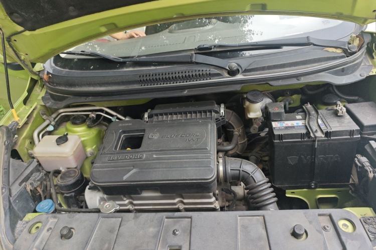 Used CHANGAN Benni 2014 1.4L Manual Luxury Model Engine Bay