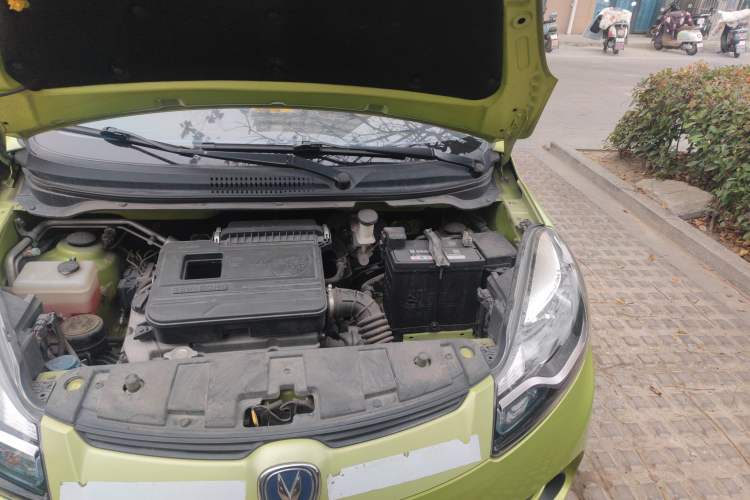 Used CHANGAN Benni 2014 1.4L Manual Luxury Model Engine Bay Left