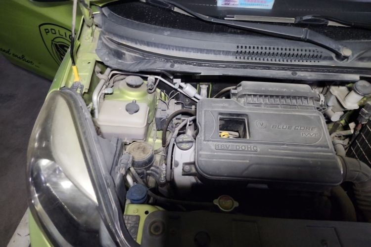 Used CHANGAN Benni 2014 1.4L Manual Sunroof Model Engine Bay Right