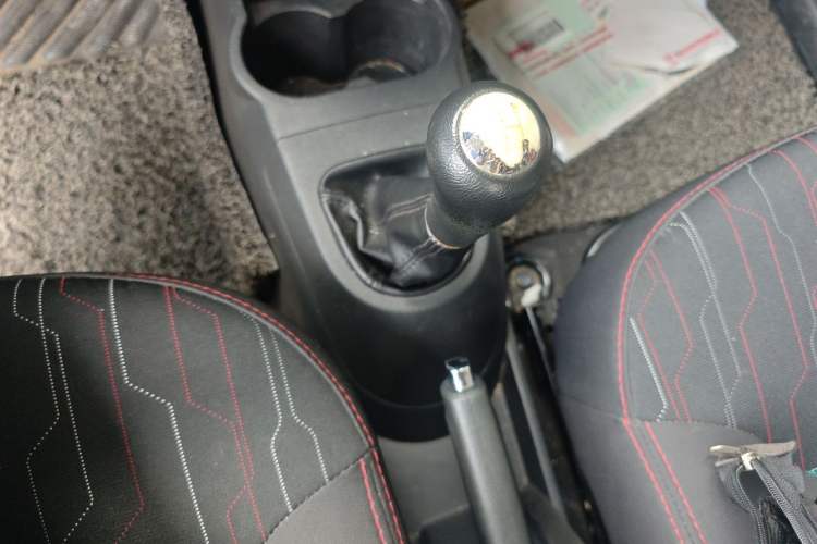Used CHANGAN Benni 2014 1.4L Manual Luxury Model Gear Lever