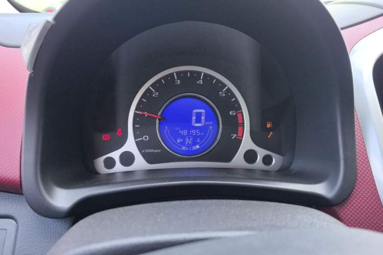 Used CHANGAN Benni 2014 1.4L IMT Luxury Model with Sunroof Instrument Cluster
