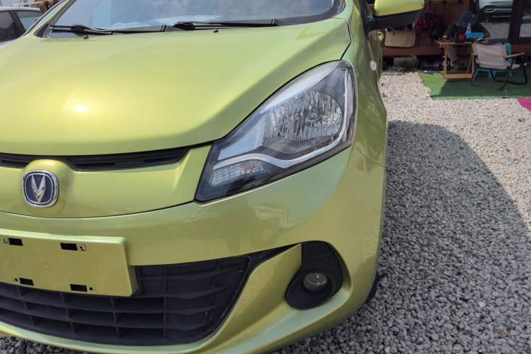 Used CHANGAN Benni 2014 1.4L IMT Luxury Model with Sunroof Left Front Headlight