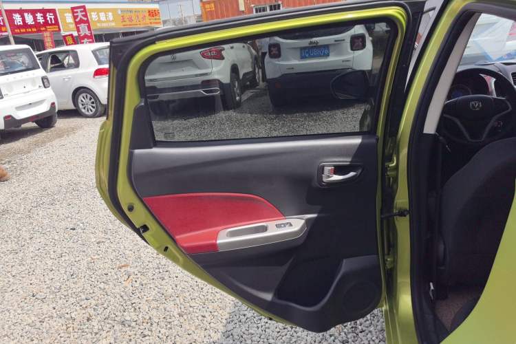Used CHANGAN Benni 2014 1.4L IMT Luxury Model with Sunroof Left Rear Door Interior