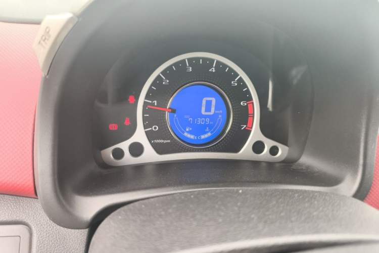 Used CHANGAN Benni 2014 1.4L Manual Sunroof Model Odometer Close Up