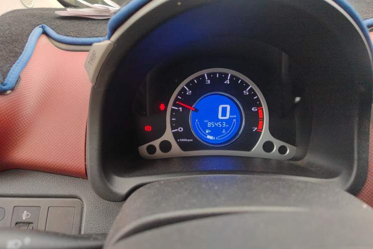 Used CHANGAN Benni 2014 1.4L Manual Luxury Model Odometer Close Up