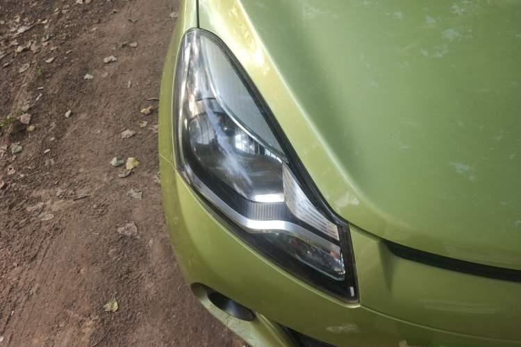 Used CHANGAN Benni 2014 1.4L IMT Luxury Model Right Front Headlight