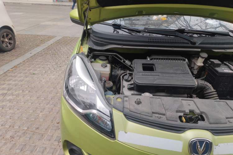Used CHANGAN Benni 2014 1.4L Manual Luxury Model Right Front Headlight