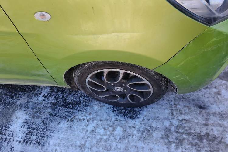 Used CHANGAN Benni 2014 1.4L IMT Luxury Model Right Front Wheel Hub
