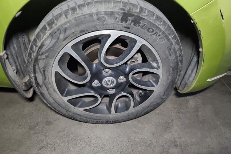 Used CHANGAN Benni 2014 1.4L Manual Sunroof Model Right Front Wheel Hub