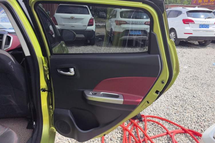 Used CHANGAN Benni 2014 1.4L IMT Luxury Model with Sunroof Right Rear Door Interior