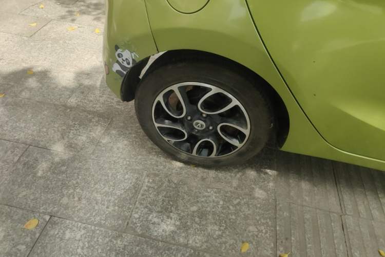 Used CHANGAN Benni 2014 1.4L IMT Luxury Model Right Rear Wheel Hub