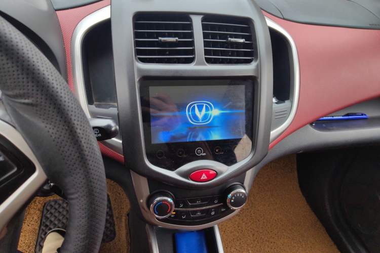 Used CHANGAN Benni 2014 1.4L IMT Luxury Model with Sunroof Audio And AC Panel