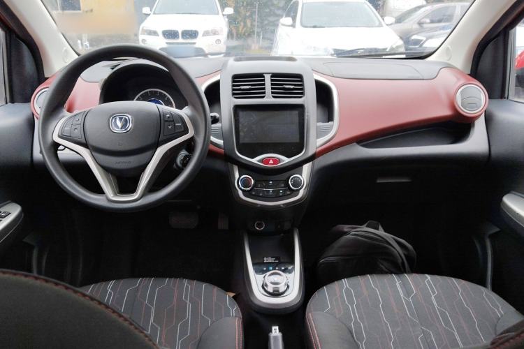 Used CHANGAN Benni 2014 1.4L IMT Luxury Model Center Console