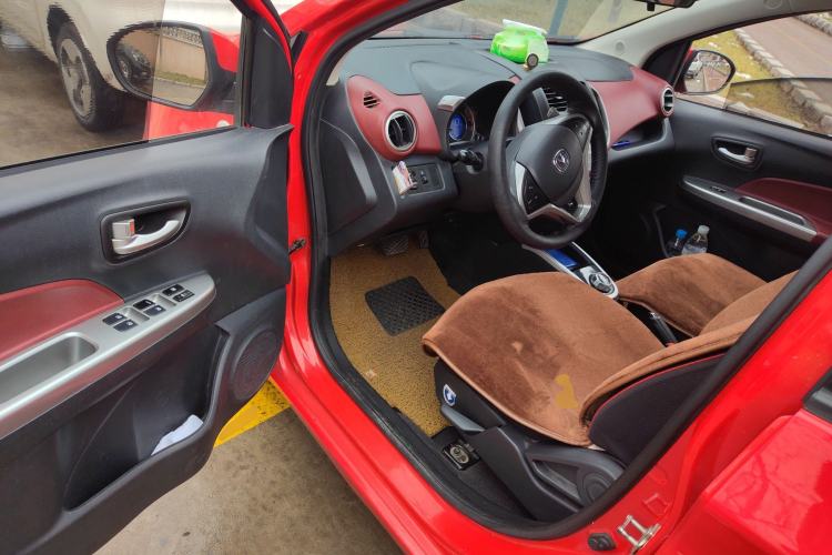 Used CHANGAN Benni 2014 1.4L IMT Luxury Model with Sunroof Driver Seat