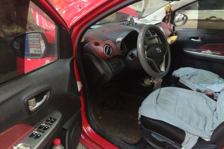 Used CHANGAN Benni 2014 1.4L Manual Sunroof Model Driver Seat