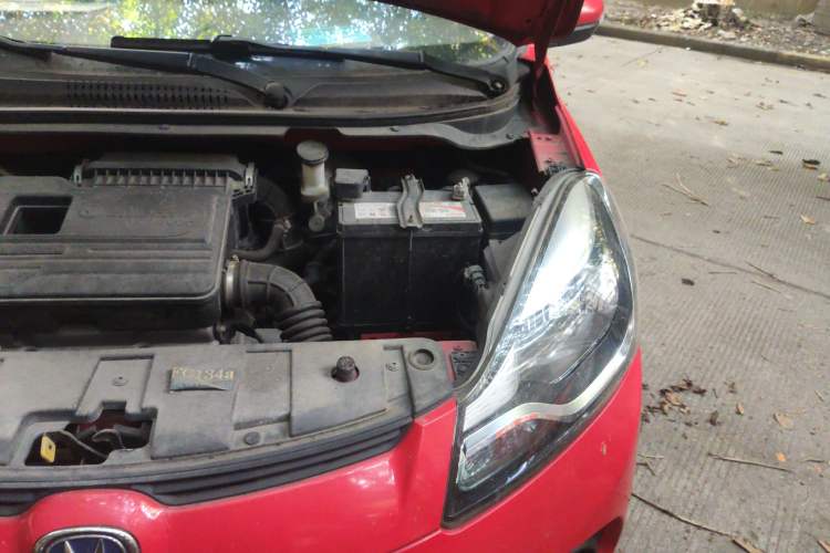 Used CHANGAN Benni 2014 1.4L Manual Sunroof Model Engine Bay Left