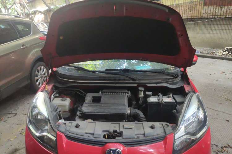 Used CHANGAN Benni 2014 1.4L Manual Sunroof Model Engine Bay