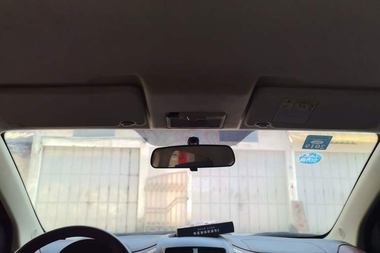 Used CHANGAN Benni 2014 1.4L IMT Luxury Model Headliner