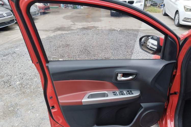 Used CHANGAN Benni 2014 1.4L IMT Luxury Model Left Front Door Interior