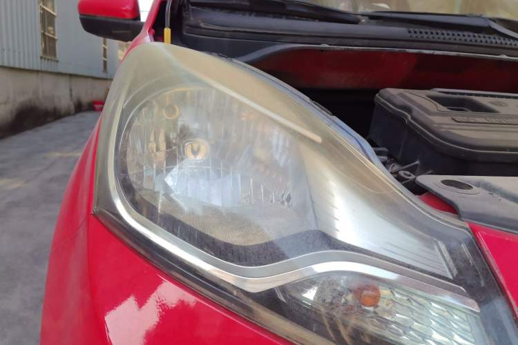 Used CHANGAN Benni 2014 1.4L IMT Luxury Model Right Front Headlight