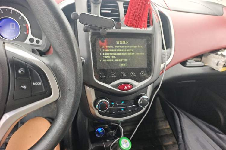 Used CHANGAN Benni 2014 1.4L Manual Luxury Model Audio And AC Panel