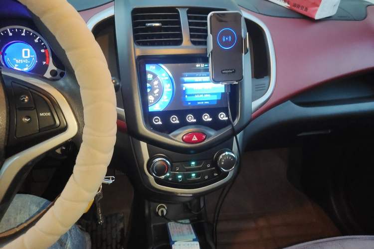 Used CHANGAN Benni 2014 1.4L Manual Luxury Model Audio And AC Panel