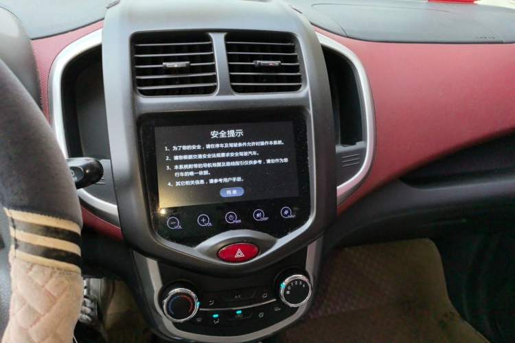 Used CHANGAN Benni 2014 1.4L IMT Luxury Model Audio And AC Panel