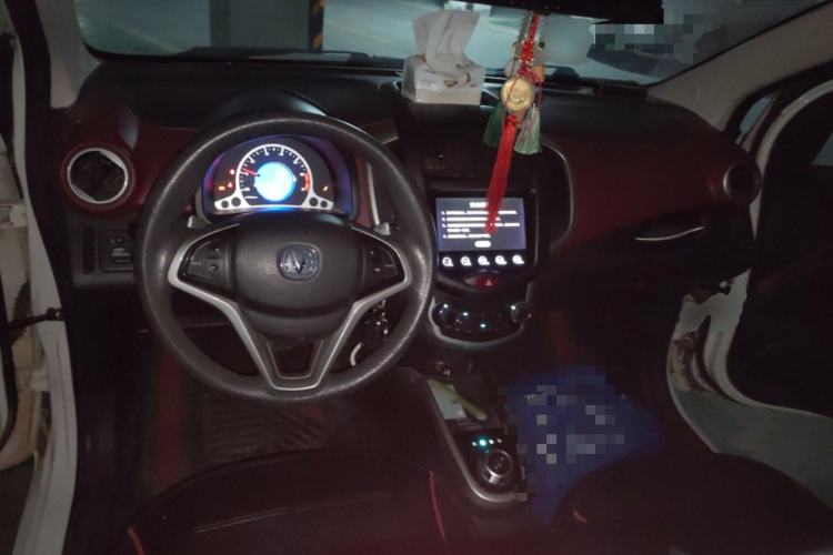 Used CHANGAN Benni 2014 1.4L IMT Luxury Model Center Console