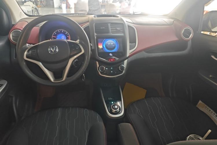 Used CHANGAN Benni 2014 1.4L IMT Luxury Model with Sunroof Center Console