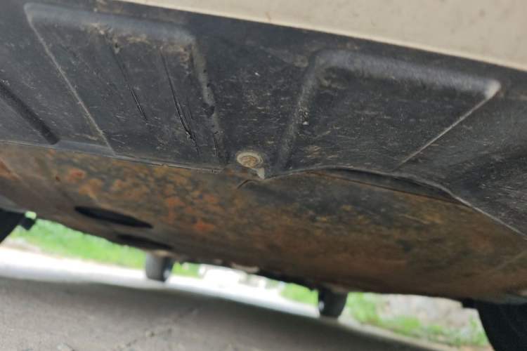 Used CHANGAN Benni 2014 1.4L Manual Sunroof Model Chassis Front