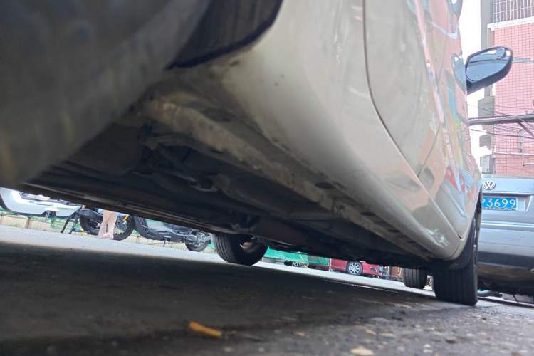 Used CHANGAN Benni 2014 1.4L Manual Luxury Model Chassis Rear Right