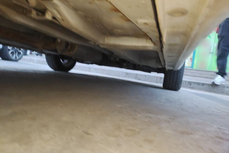 Used CHANGAN Benni 2014 1.4L Manual Luxury Model Chassis Rear Right